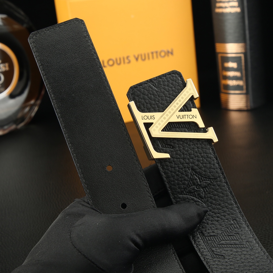 Louis Vuitton Lv路易威登㊙ 高档品质 宽度3 8精美钢扣头 意大利进口头层荔枝纹牛皮 花纹 手感极佳 男士最爱 商务休闲两用长度100一125 下单请留言长度