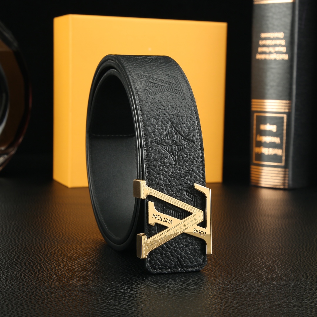 Louis Vuitton Lv路易威登㊙ 高档品质 宽度3 8精美钢扣头 意大利进口头层荔枝纹牛皮 花纹 手感极佳 男士最爱 商务休闲两用长度100一125 下单请留言长度