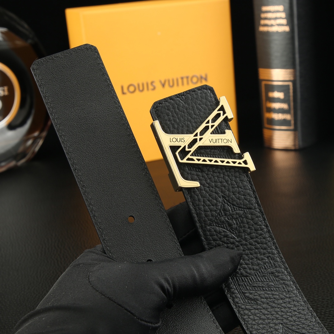 Louis Vuitton Lv路易威登㊙ 高档品质 宽度3 8精美钢扣头 意大利进口头层荔枝纹牛皮 花纹 手感极佳 男士最爱 商务休闲两用长度100一125 下单请留言长度