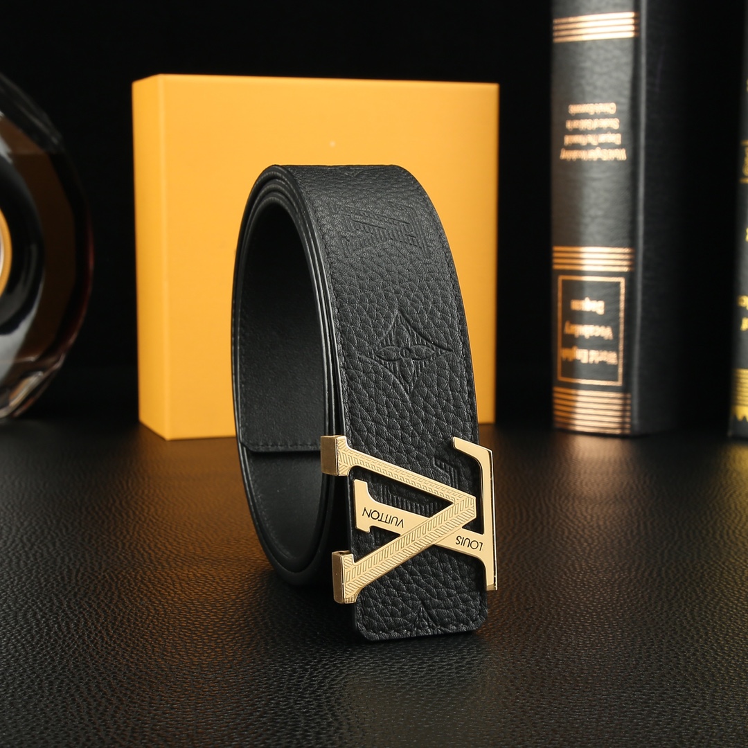 Louis Vuitton Lv路易威登㊙ 高档品质 宽度3 8精美钢扣头 意大利进口头层荔枝纹牛皮 花纹 手感极佳 男士最爱 商务休闲两用长度100一125 下单请留言长度