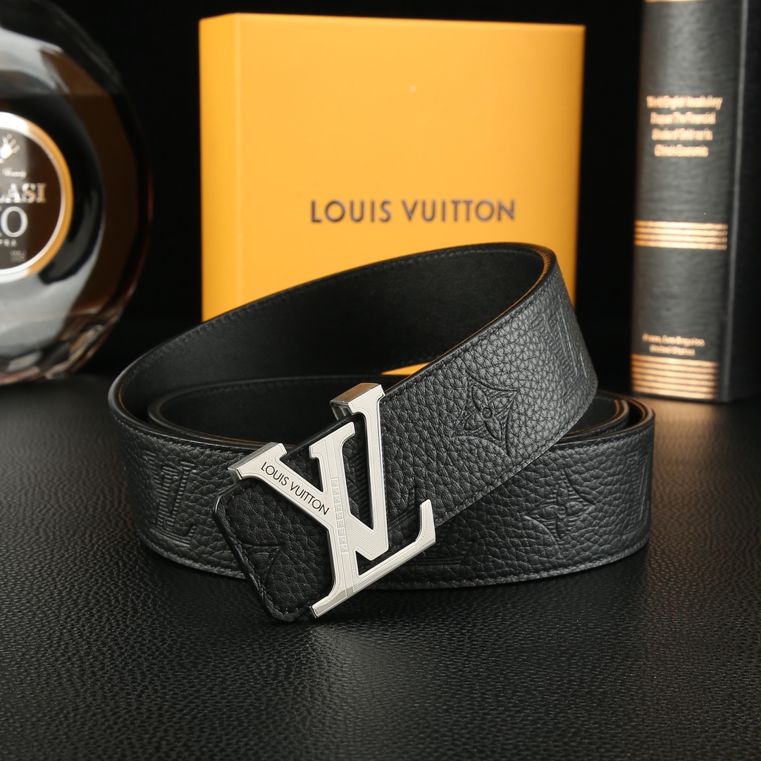 Louis Vuitton Lv路易威登㊙ 高档品质 宽度3 8精美钢扣头 意大利进口头层荔枝纹牛皮 花纹 手感极佳 男士最爱 商务休闲两用长度100一125 下单请留言长度