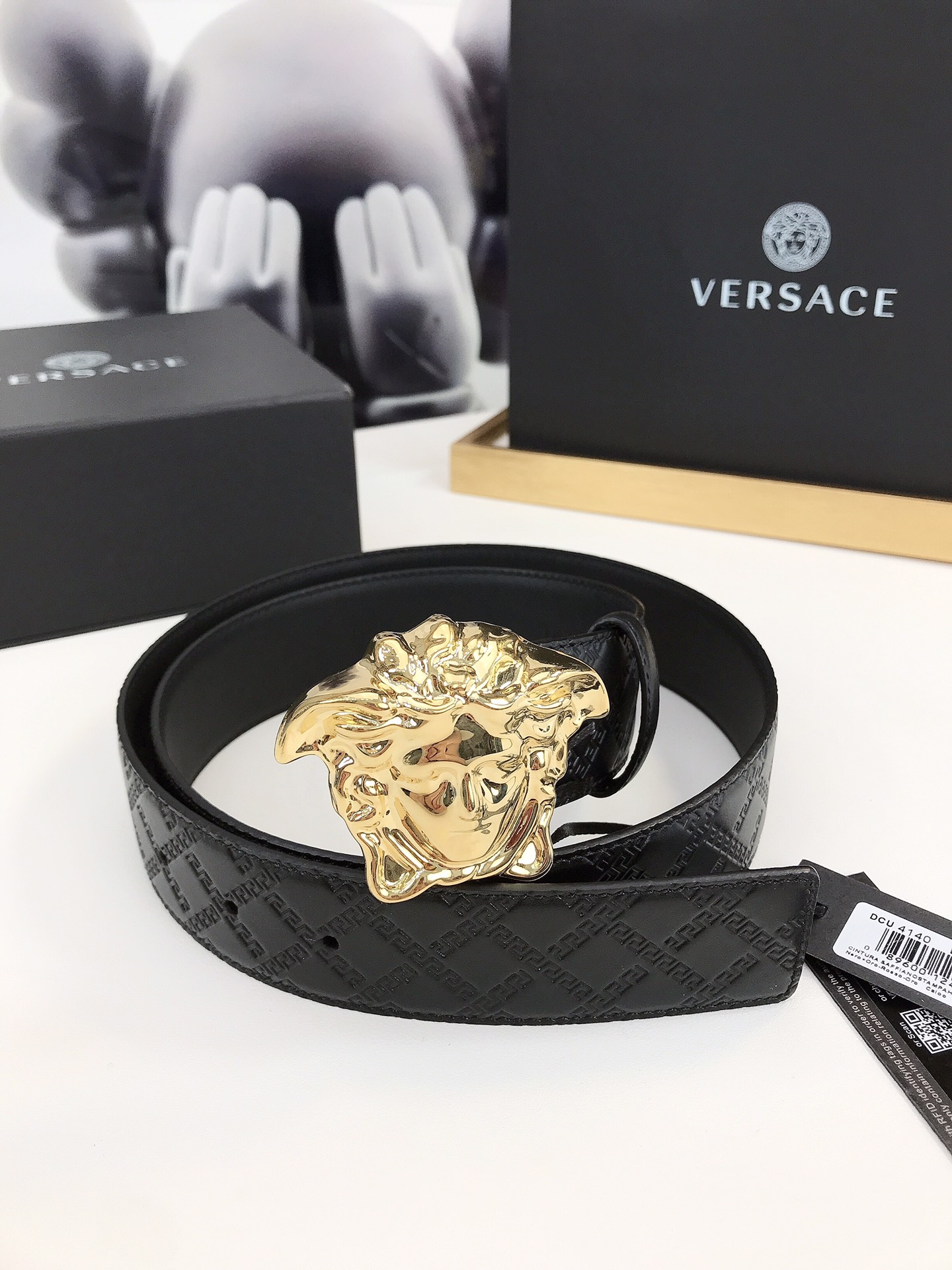 versace范思哲此款希腊回纹压花