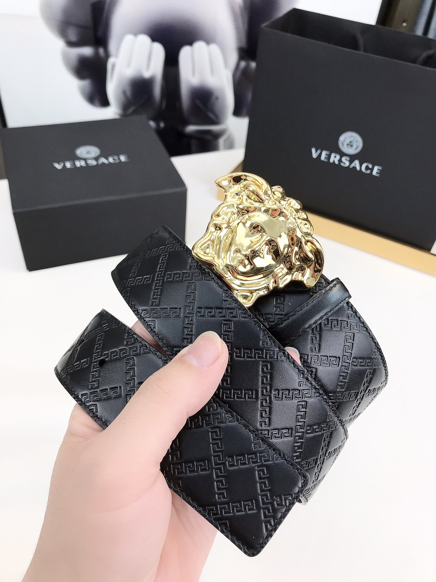 versace范思哲此款希腊回纹压花