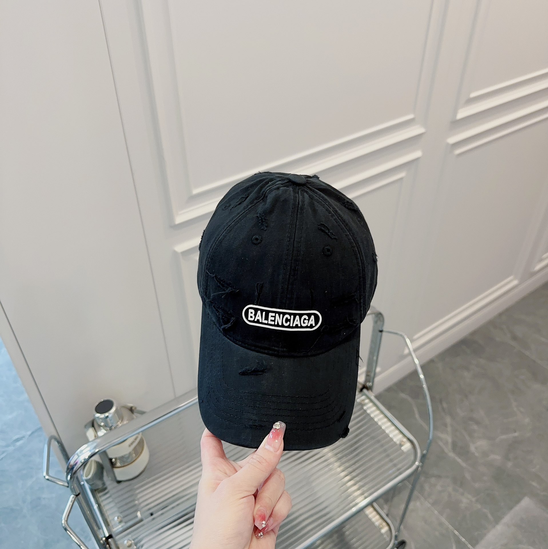 발렌시아가 데미지 가공 면 야구모자 상세 이미지 2