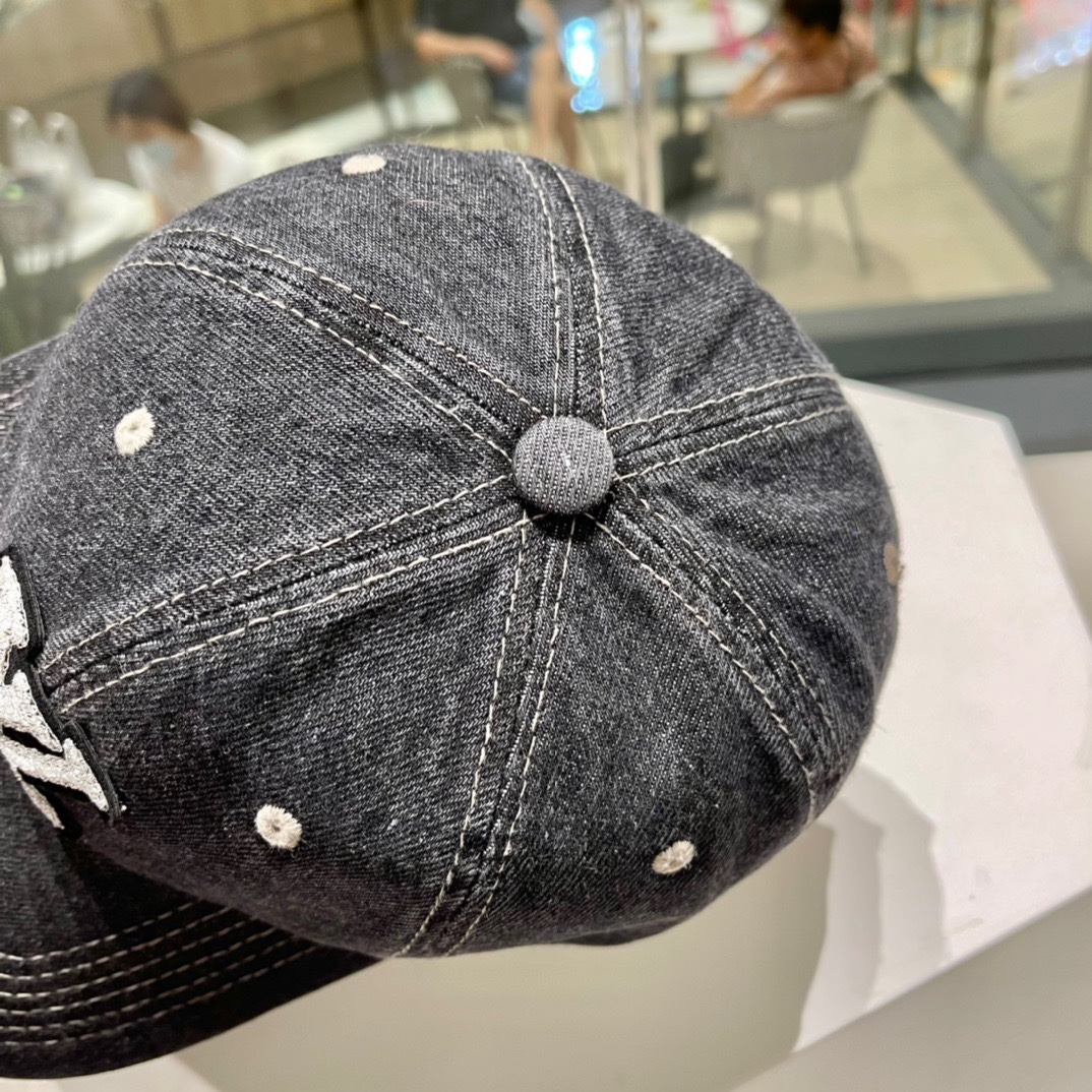  LV路易威登官网同款 棒球帽 最新款透气性超好，细节做工特别精致，专柜品质，简单文静