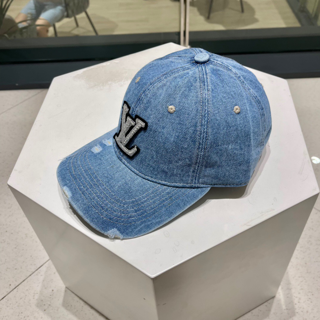  LV路易威登官网同款 棒球帽 最新款透气性超好，细节做工特别精致，专柜品质，简单文静