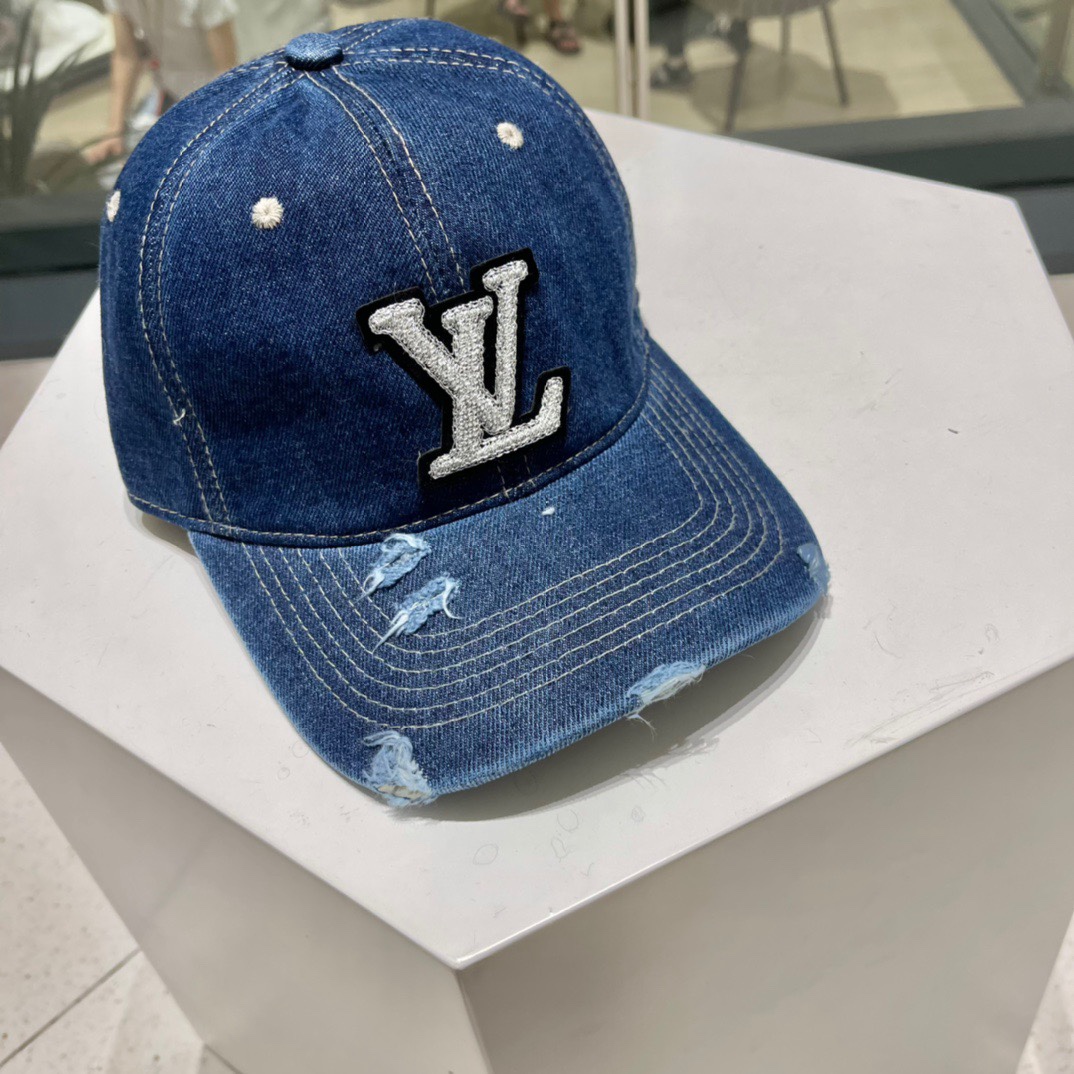  LV路易威登官网同款 棒球帽 最新款透气性超好，细节做工特别精致，专柜品质，简单文静