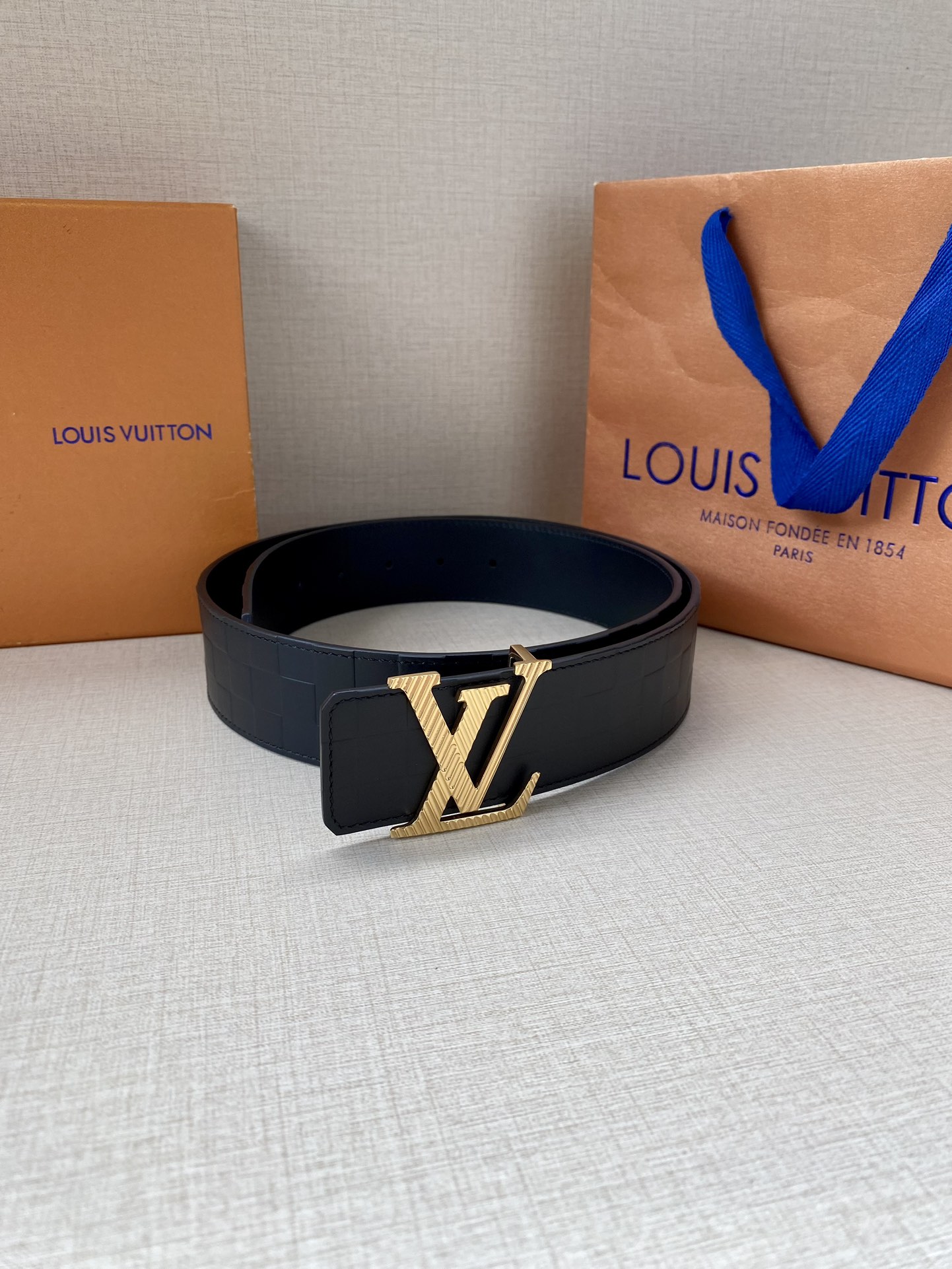 LVyramideGlitter40