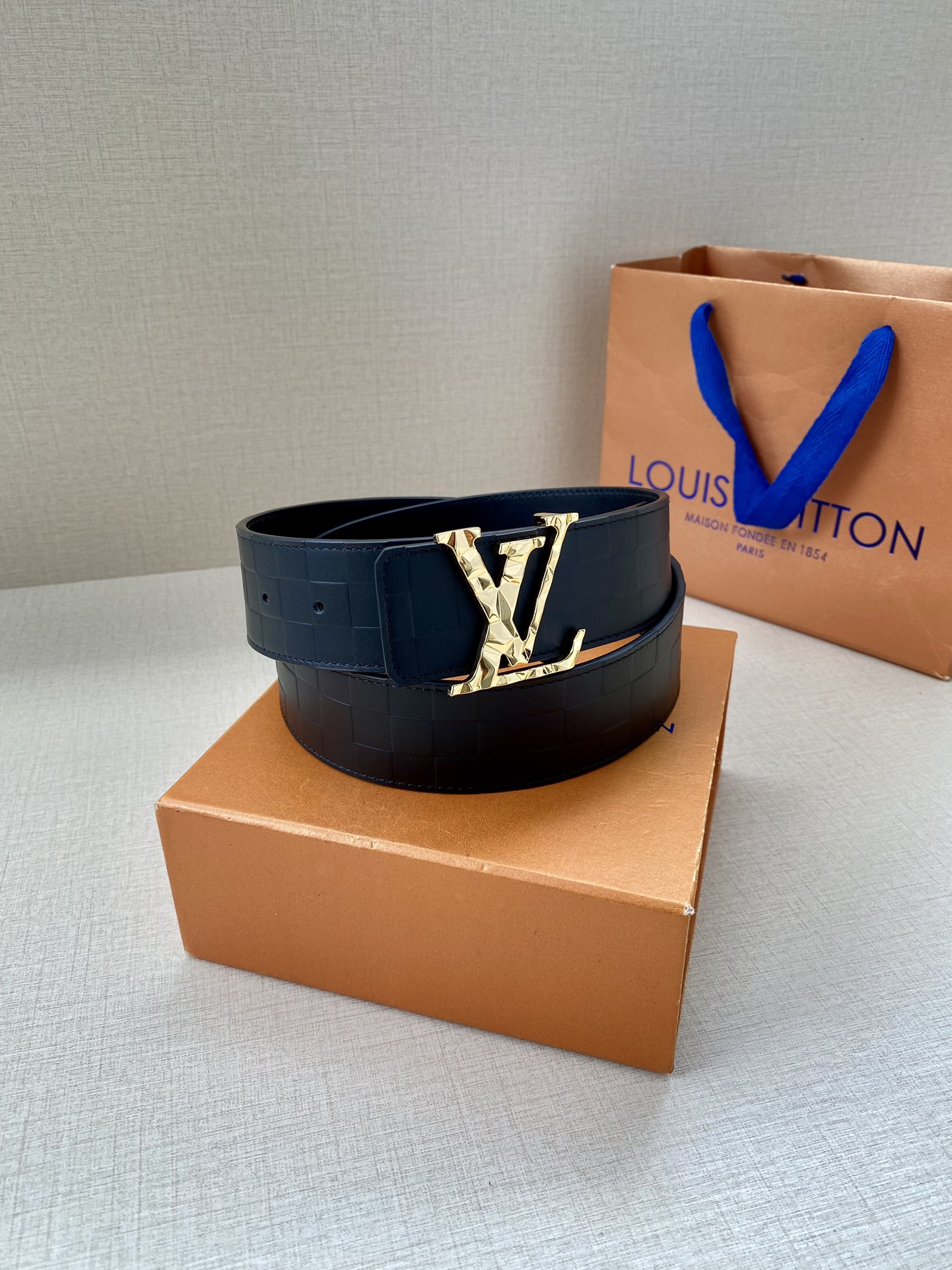 LVyramideGlitter40