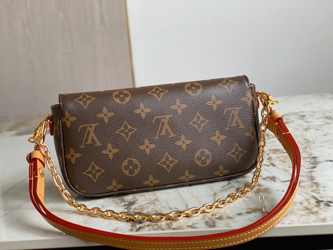 顶级原单M81911老花链条包系列WalletOnChainIvy手袋取材Monogram帆布灵感源自2