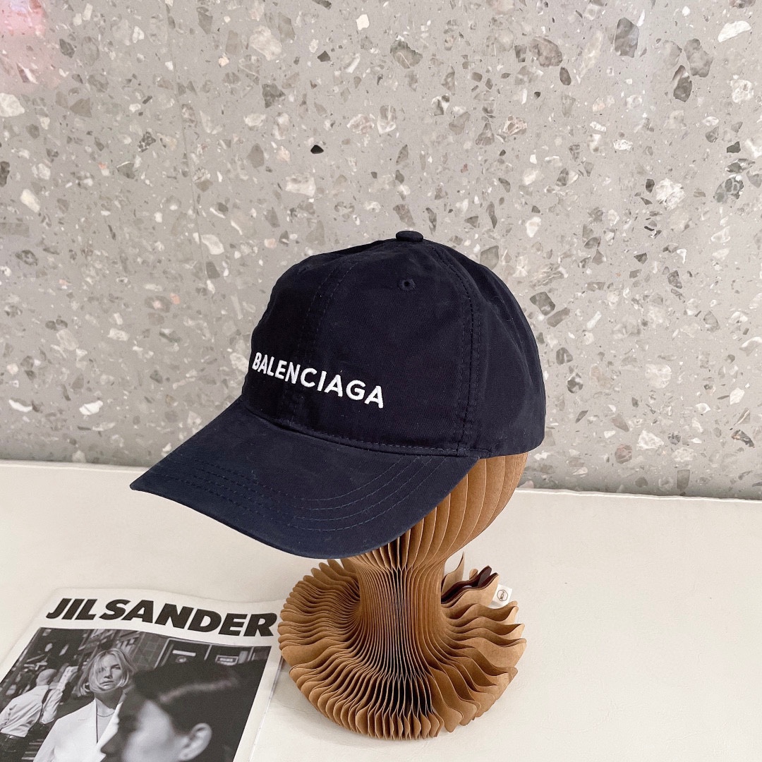 NO:195326,With dust bag [Balenciaga] new embroidered versatile baseball cap, new style shipped, big brands on the street, superb clothes!  Everyone must enter!  Hat fisherman hat baseball hat knit hat, hat, balenciaga, espadrilles,hats19860909配防尘袋【巴黎世家】新款刺绣百搭棒球帽,新款出货,大牌出街,搭配衣服超绝！人手必入！帽子渔夫帽棒球帽针织帽,帽子,balenciaga,espadrilles,hats,hat