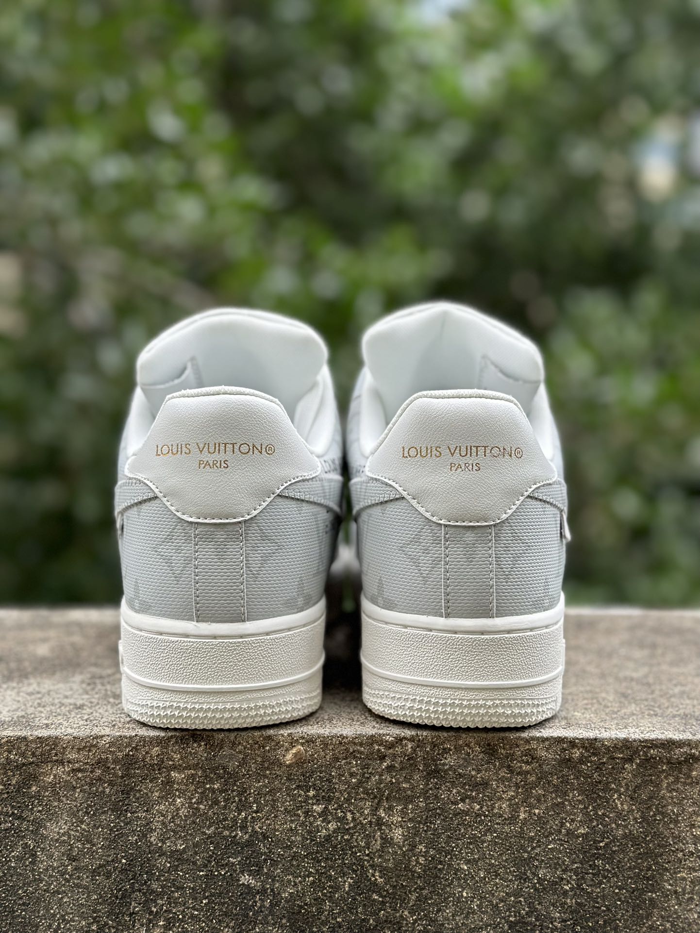 联名款福利特价大码供应LouisVuittonxNikeAirForce1Low低帮系带板鞋白红蓝LV联