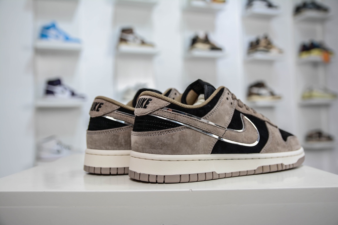 Otomo Katsuhiro x Nike SB Dunk Low ”Steamboy OST” Black Mocha FF0918-013