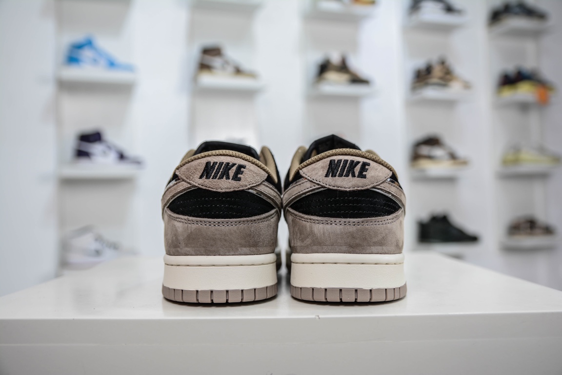 Otomo Katsuhiro x Nike SB Dunk Low ”Steamboy OST” Black Mocha FF0918-013