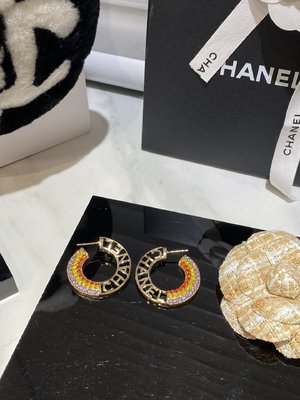 7 Star Collection
 Chanel Jewelry Earring