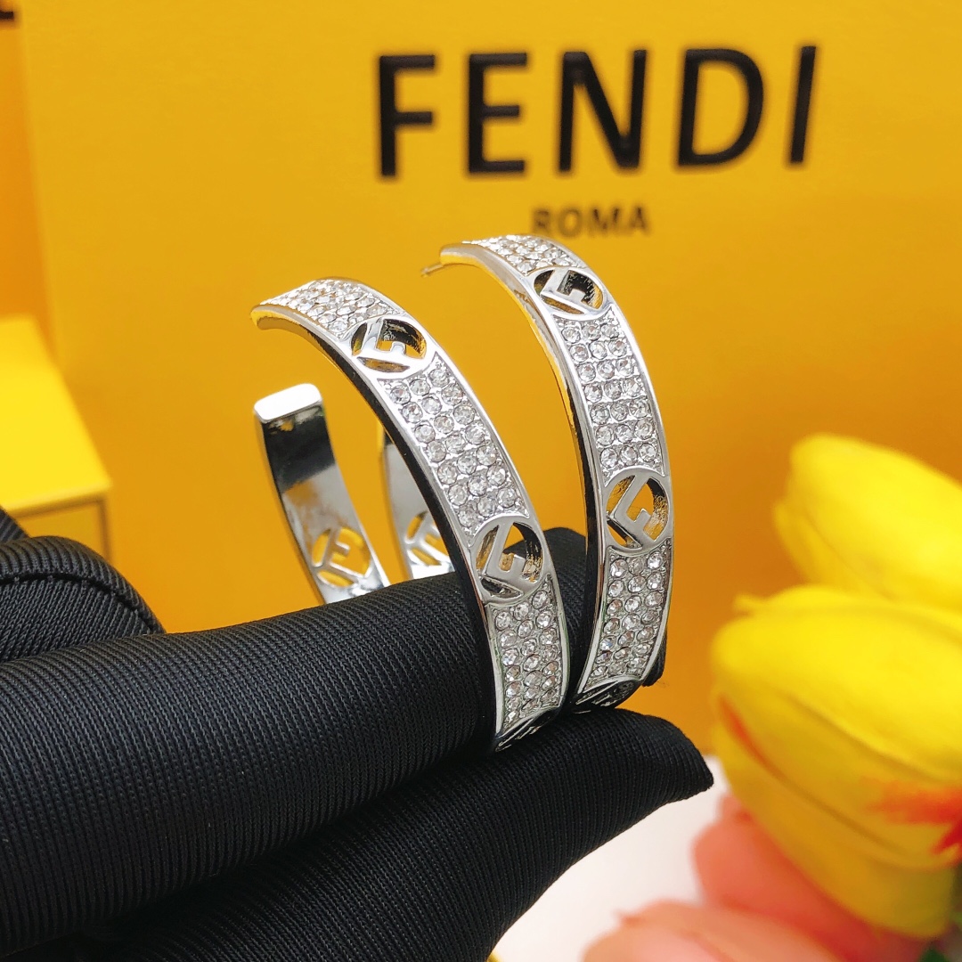 Fendi 芬迪圆形月亮耳环大号镶钻银色