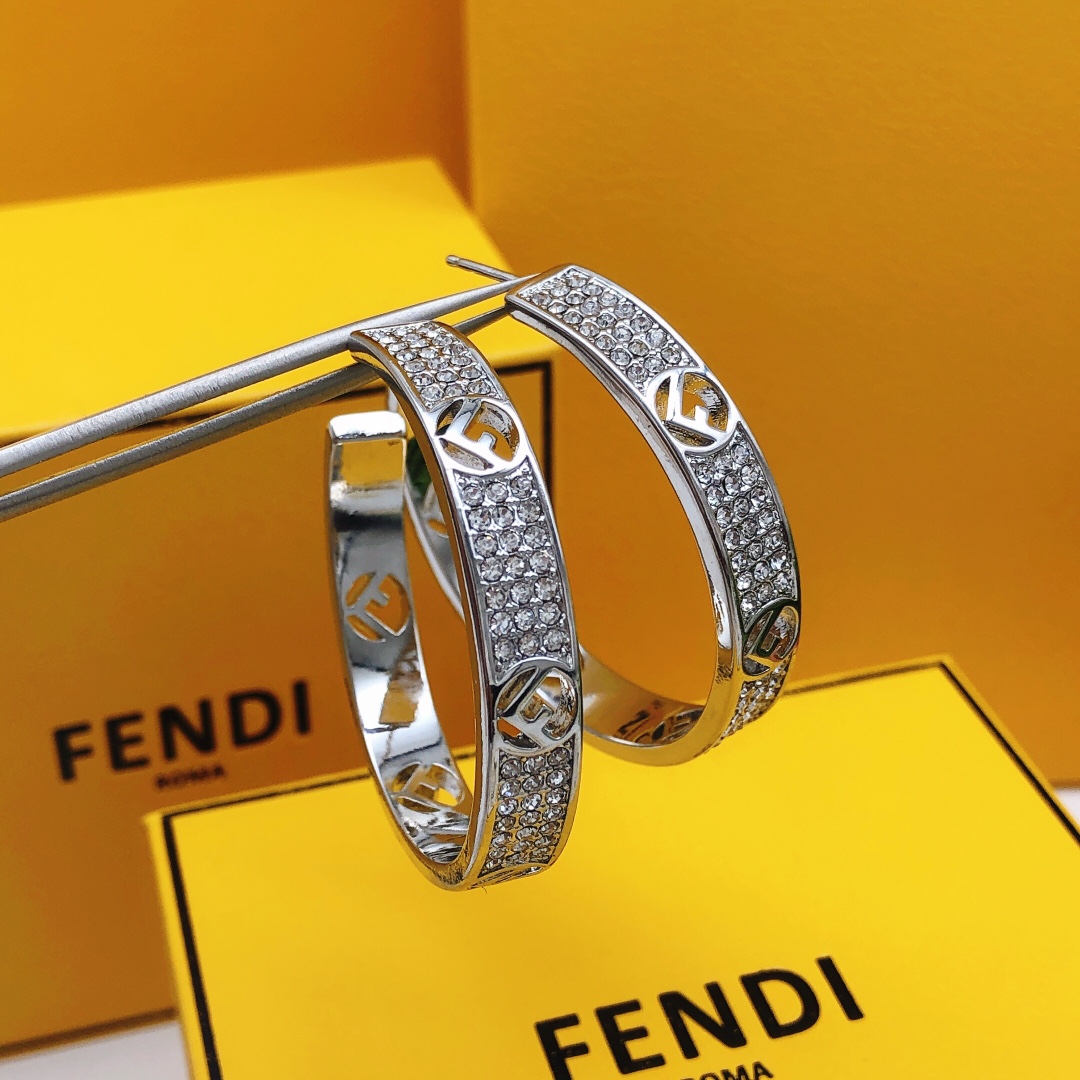 Fendi 芬迪圆形月亮耳环大号镶钻银色