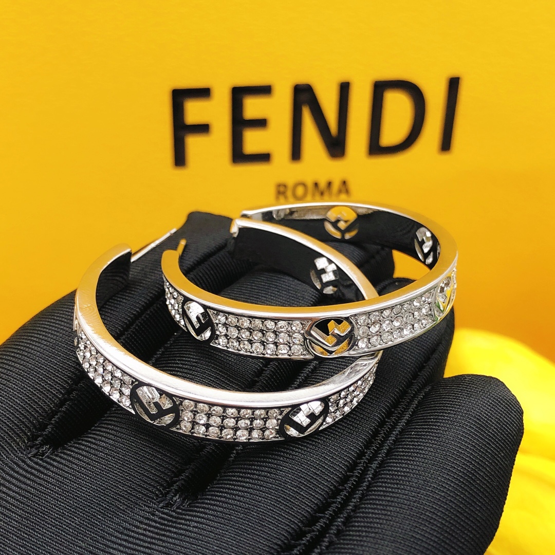 Fendi 芬迪圆形月亮耳环大号镶钻银色