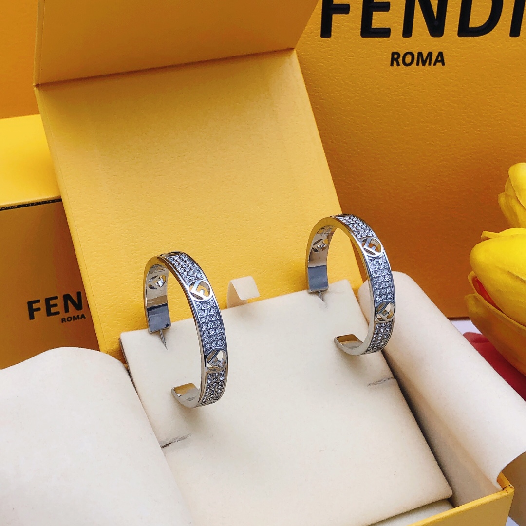Fendi 芬迪圆形月亮耳环大号镶钻银色