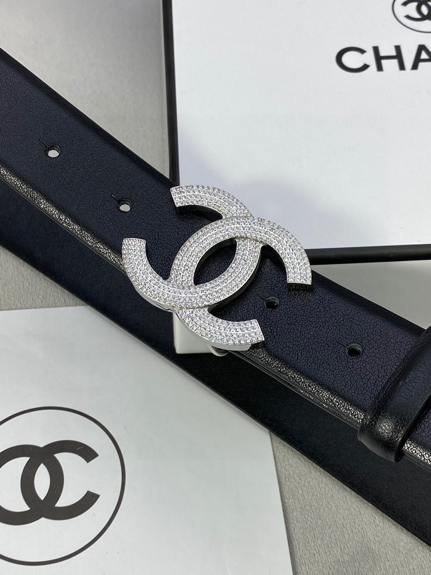  宽度3.0cm Chanel （香奈儿）女士腰带皮带新款柔软进口小牛皮金 银色方钻金属钢扣