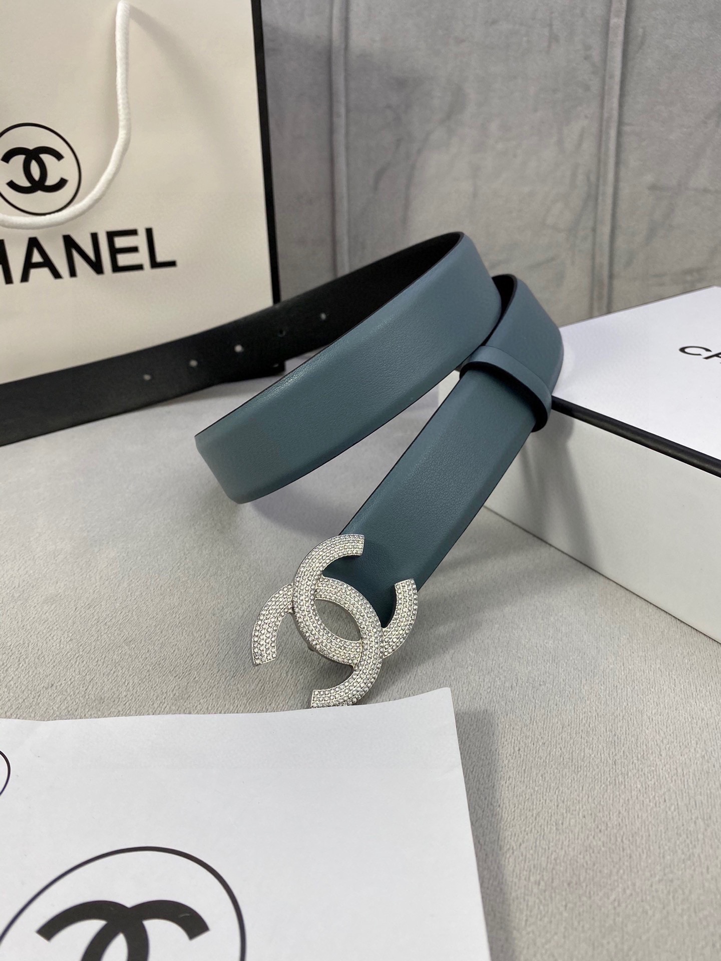  宽度3.0cm Chanel （香奈儿）女士腰带皮带新款柔软进口小牛皮金 银色方钻金属钢扣