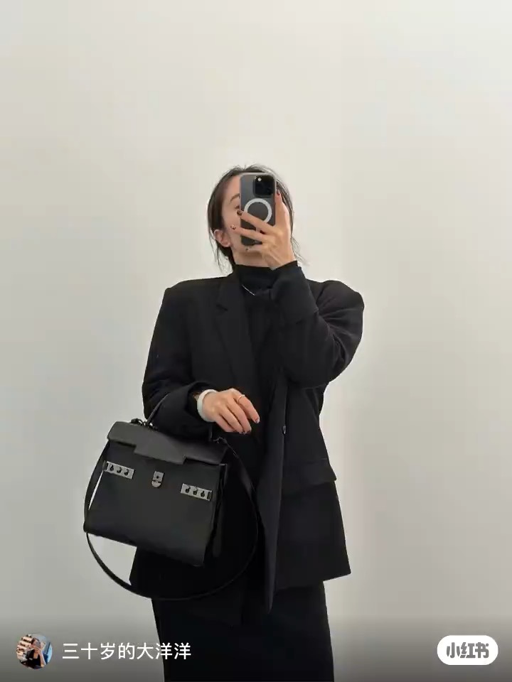 Delvaux Can't you win this?