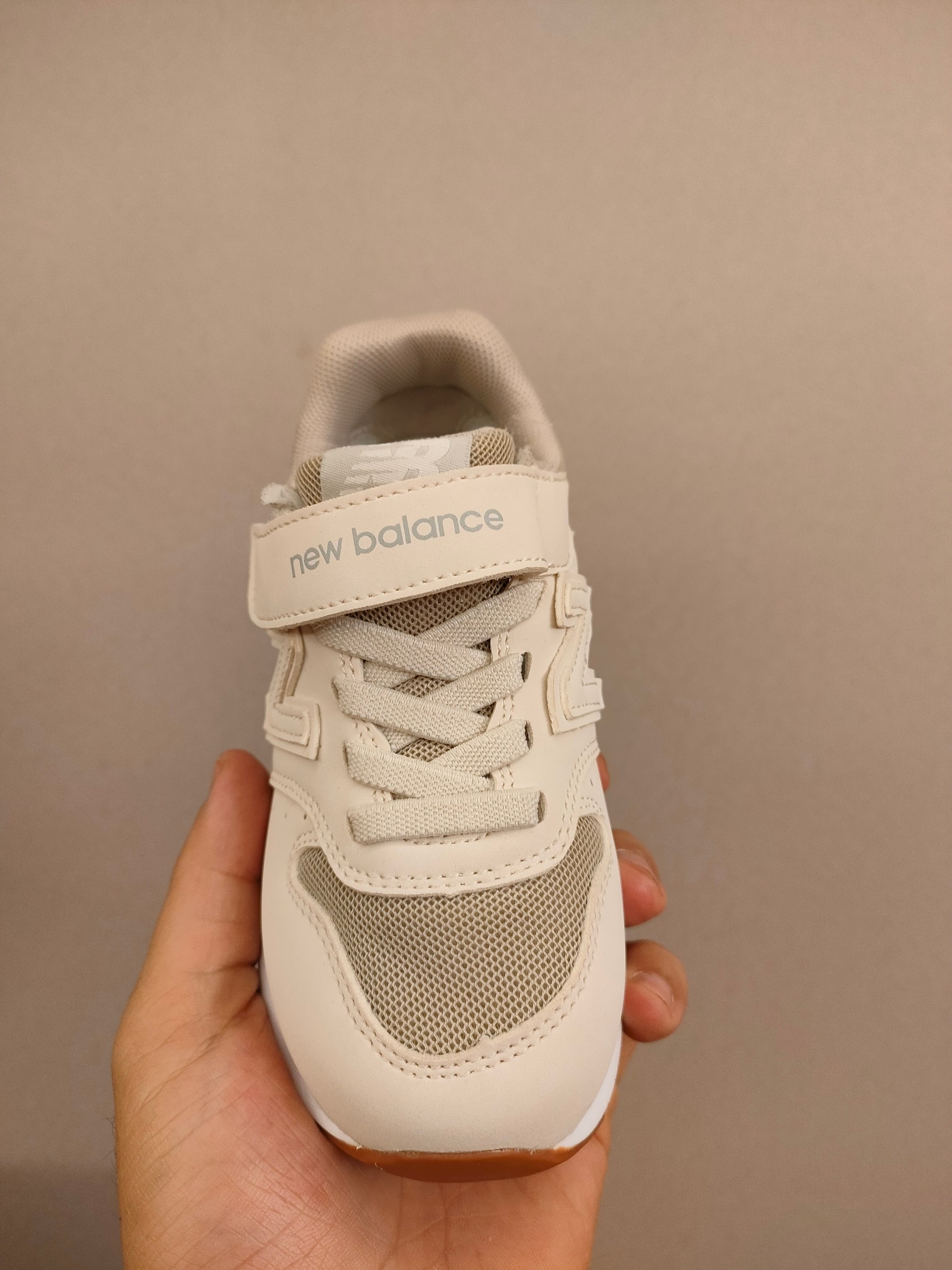 图片[4]-996儿童低帮透气防震防滑运动鞋 大童魔术贴加松紧带，小童魔术贴 经典的996系列！该系列传承了品牌的诸多优点，大胆创新！堪称经典系列里的经典，也是最为热门的系列！时隔一年，再次带来的童鞋，必属重磅～-选品中心