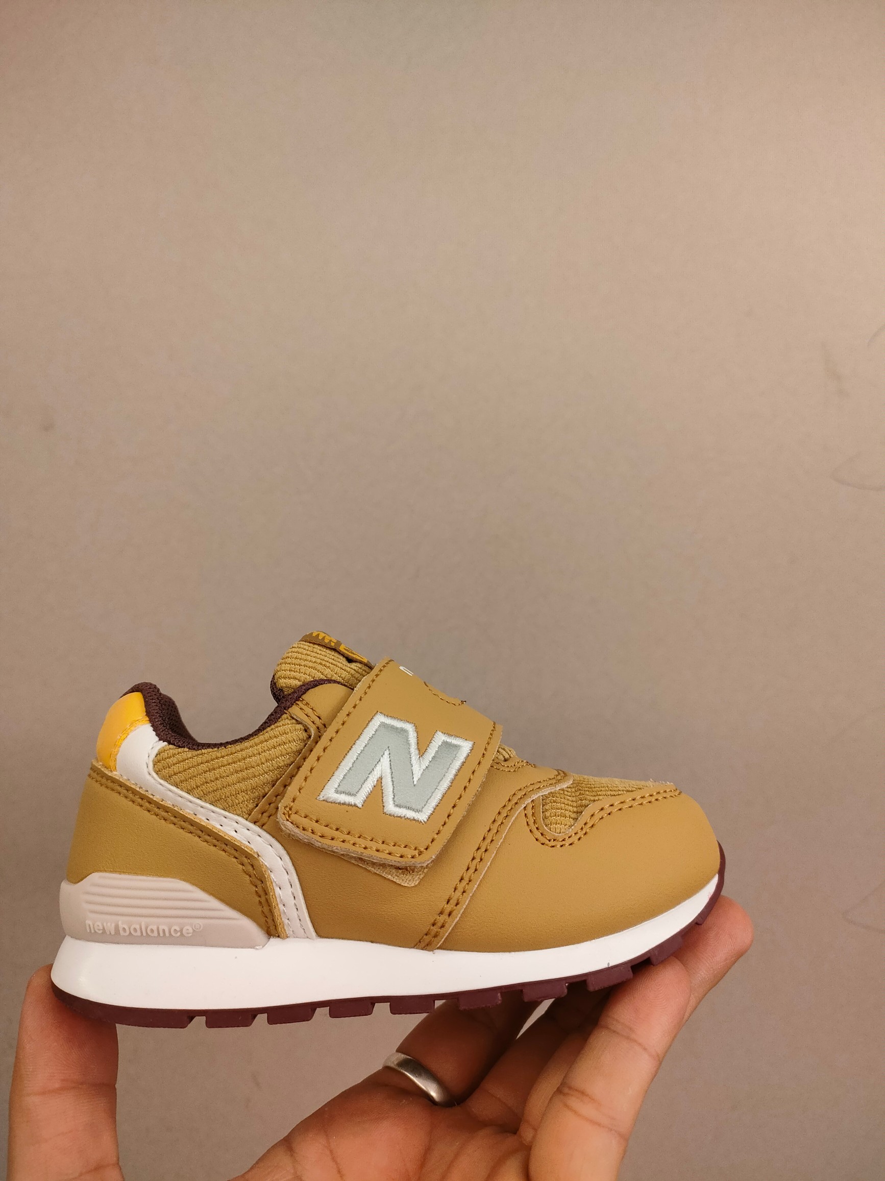 图片[3]-996儿童低帮透气防震防滑运动鞋 大童魔术贴加松紧带，小童魔术贴 经典的996系列！该系列传承了品牌的诸多优点，大胆创新！堪称经典系列里的经典，也是最为热门的系列！时隔一年，再次带来的童鞋，必属重磅～-选品中心