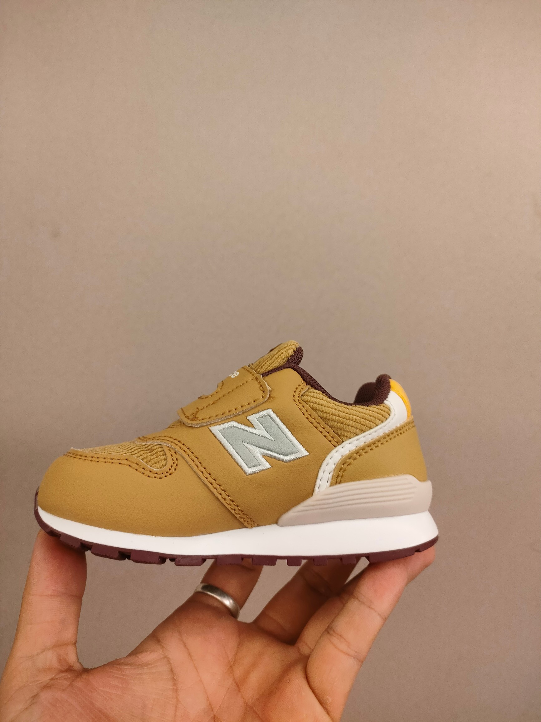 图片[5]-996儿童低帮透气防震防滑运动鞋 大童魔术贴加松紧带，小童魔术贴 经典的996系列！该系列传承了品牌的诸多优点，大胆创新！堪称经典系列里的经典，也是最为热门的系列！时隔一年，再次带来的童鞋，必属重磅～-选品中心