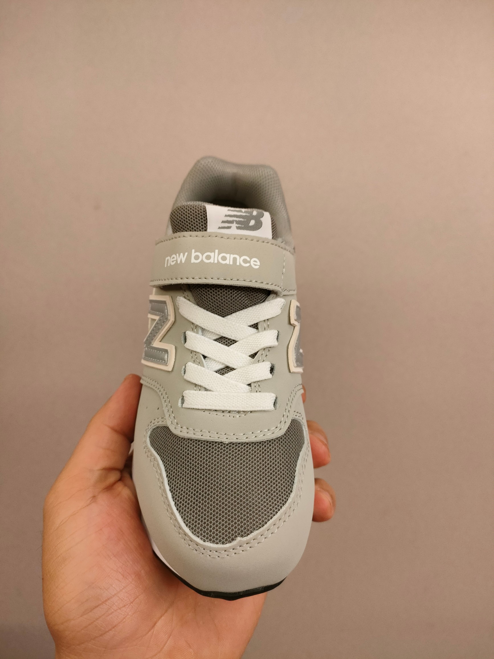 图片[4]-996儿童低帮透气防震防滑运动鞋 大童魔术贴加松紧带，小童魔术贴 经典的996系列！该系列传承了品牌的诸多优点，大胆创新！堪称经典系列里的经典，也是最为热门的系列！时隔一年，再次带来的童鞋，必属重磅～-选品中心