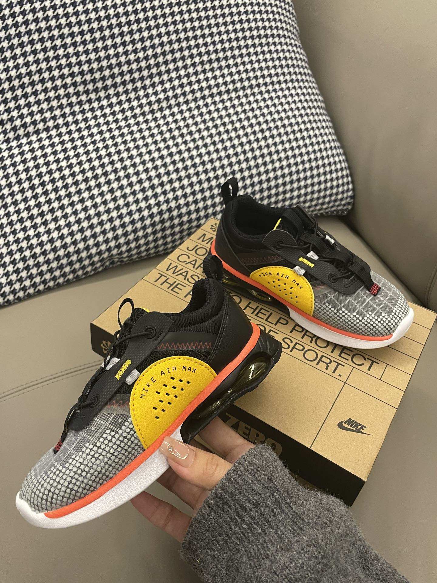 图片[7]-NK Air Max2021气垫缓震跑步鞋尺码表 尺码：24-37.5，活动📣📣不同品牌，不同系列的鞋子，鞋码存在差异 所以一定要量一下宝宝脚长 根据宝宝脚长+1或者1.5cm选择相对应内长-选品中心