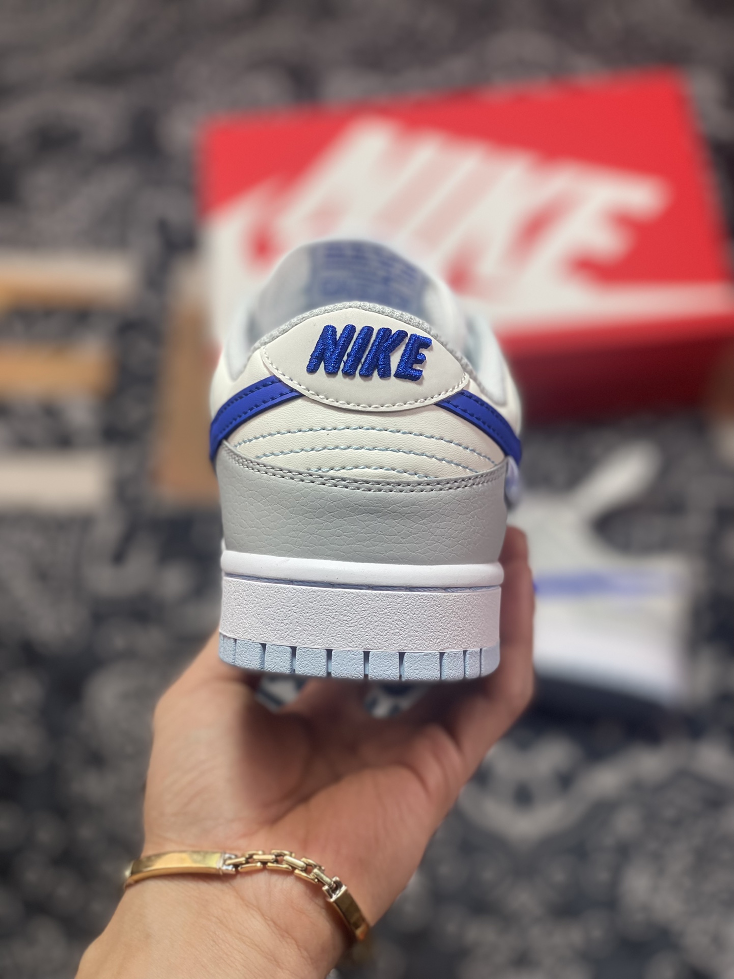 Nike WMNS SB Dunk Low GS ”Ivory Hyper Royal” rebound shoes ”off-white blue” FB1843-141