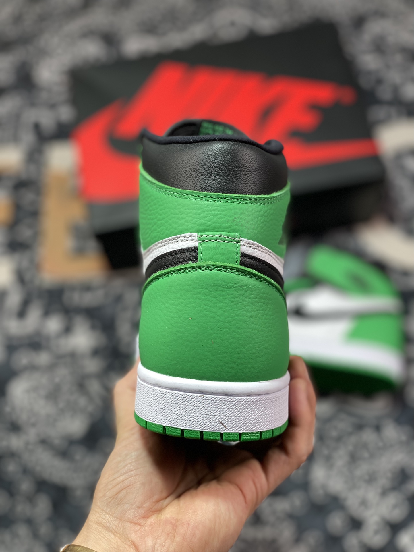 Nike Air Jordan 1 Retro High OG ”Lucky Green” AJ1 basketball shoes ”Black Green Toe Lucky Green” DZ5485-031