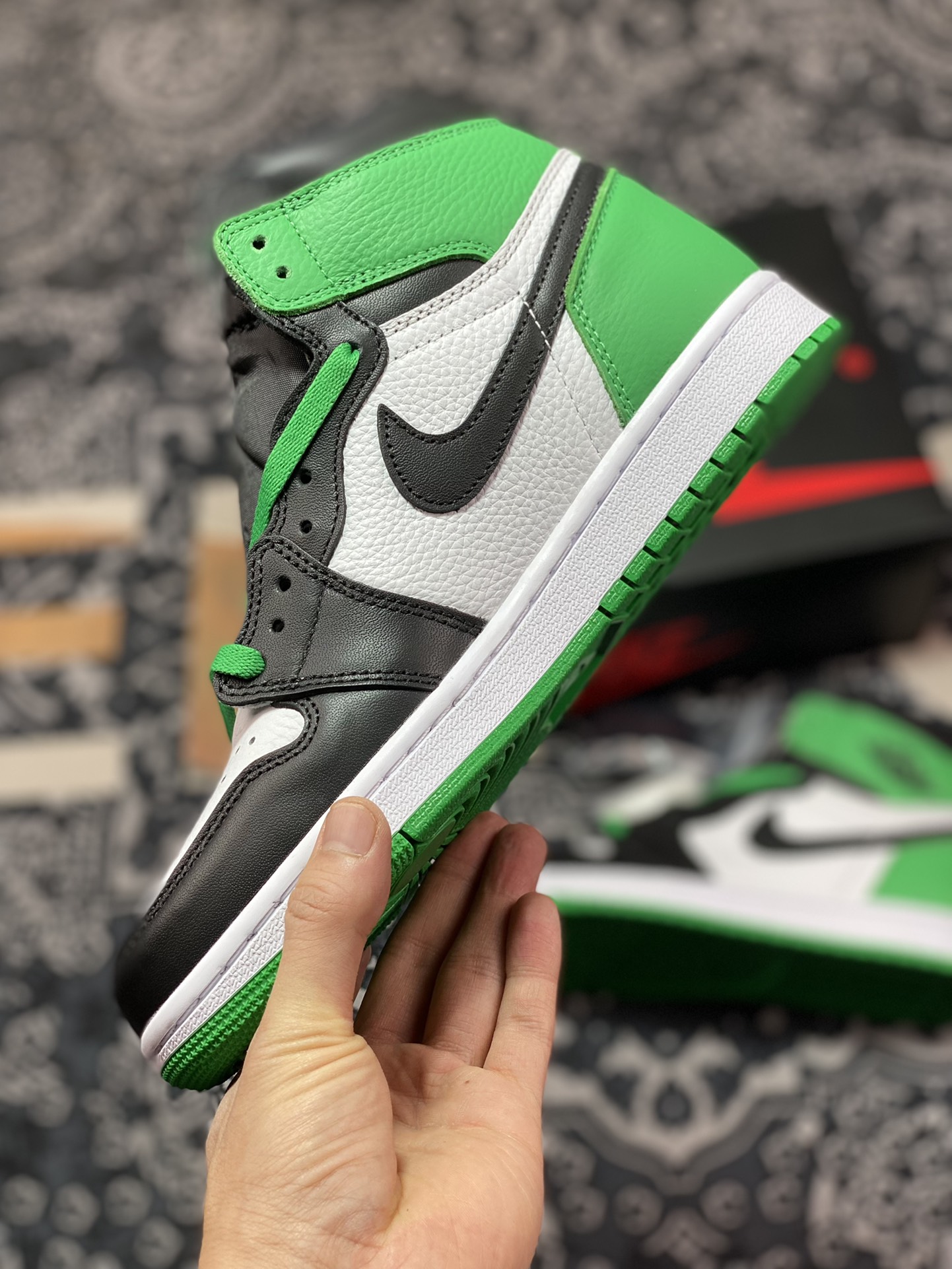Nike Air Jordan 1 Retro High OG ”Lucky Green” AJ1 basketball shoes ”Black Green Toe Lucky Green” DZ5485-031
