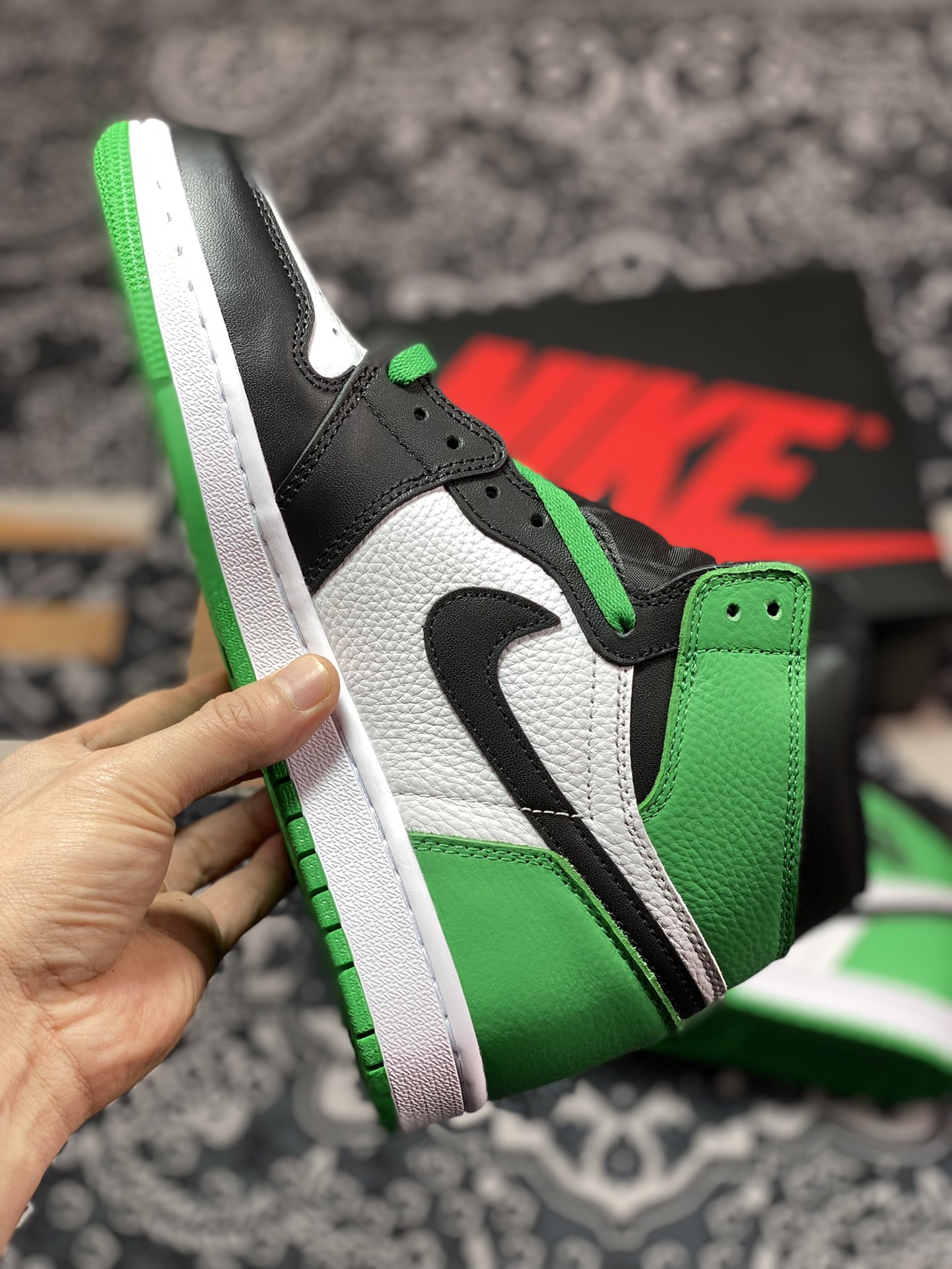 Nike Air Jordan 1 Retro High OG ”Lucky Green” AJ1 basketball shoes ”Black Green Toe Lucky Green” DZ5485-031