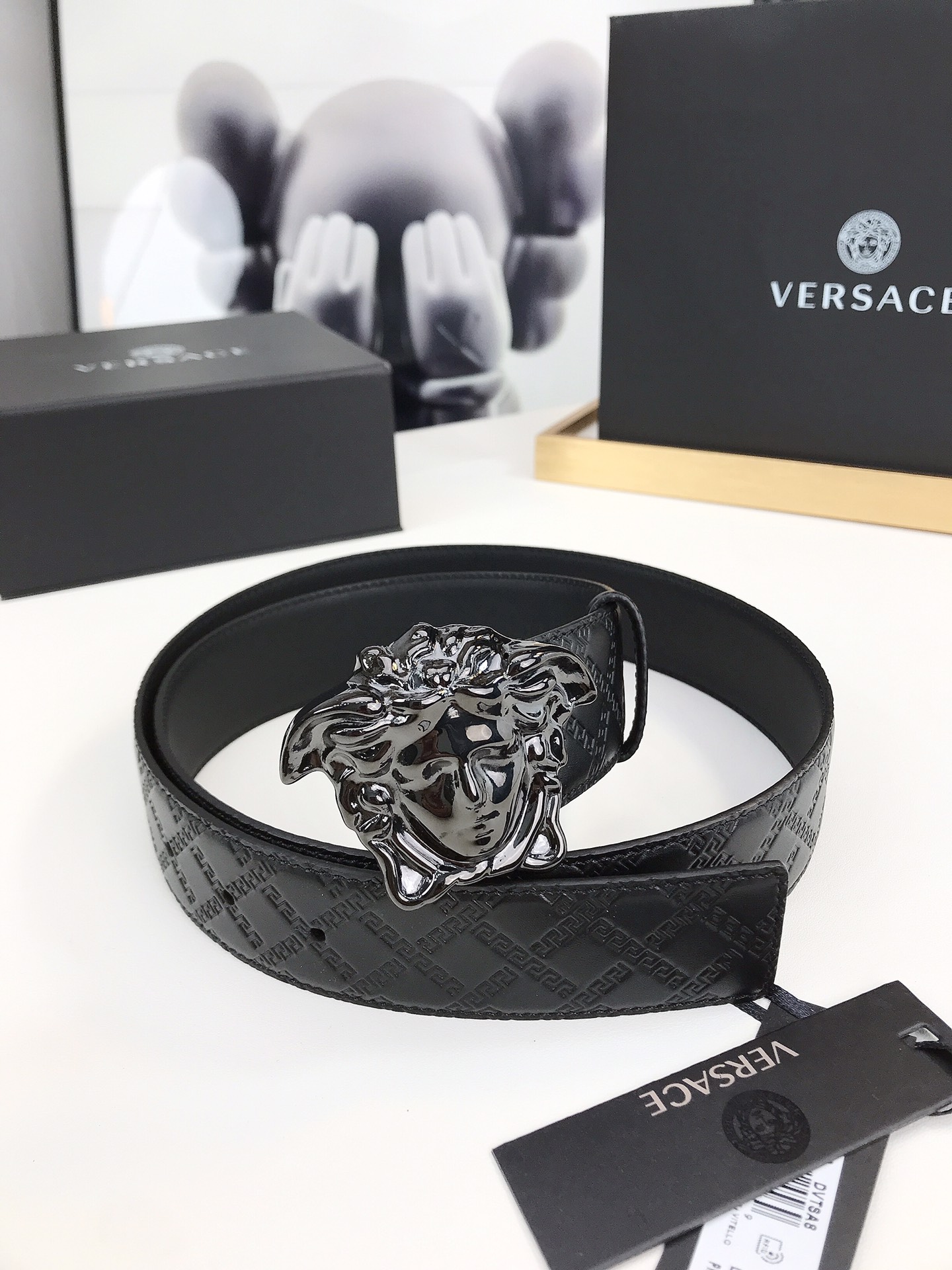 versace范思哲此款希腊回纹压花