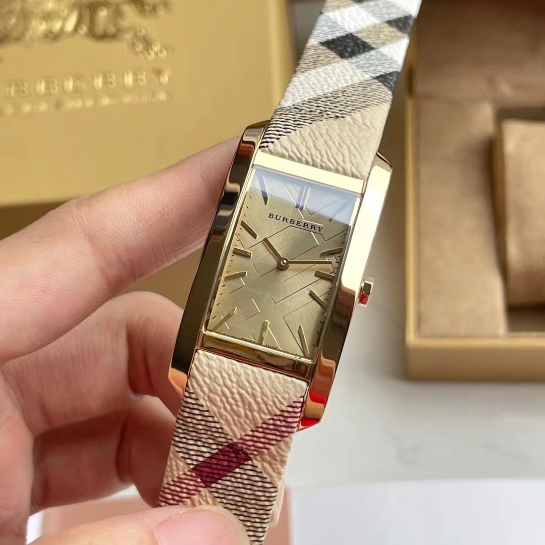 Burberry BU9407 Watch: Steel Shell, Real Skin Strap, Classic Retro Style - 图片 4