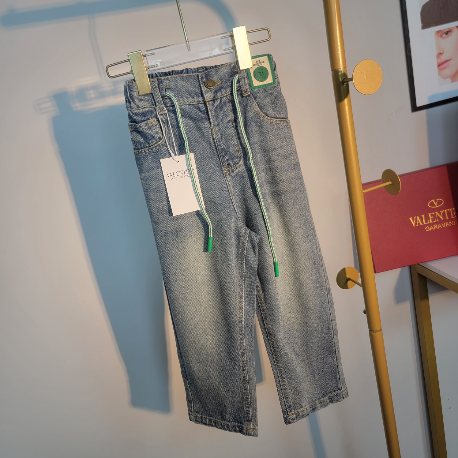 “Valentino 2023ss Spring Children’s Cowboys: Soft, Colorful, High-Quality Loose Pants” - 图片 1