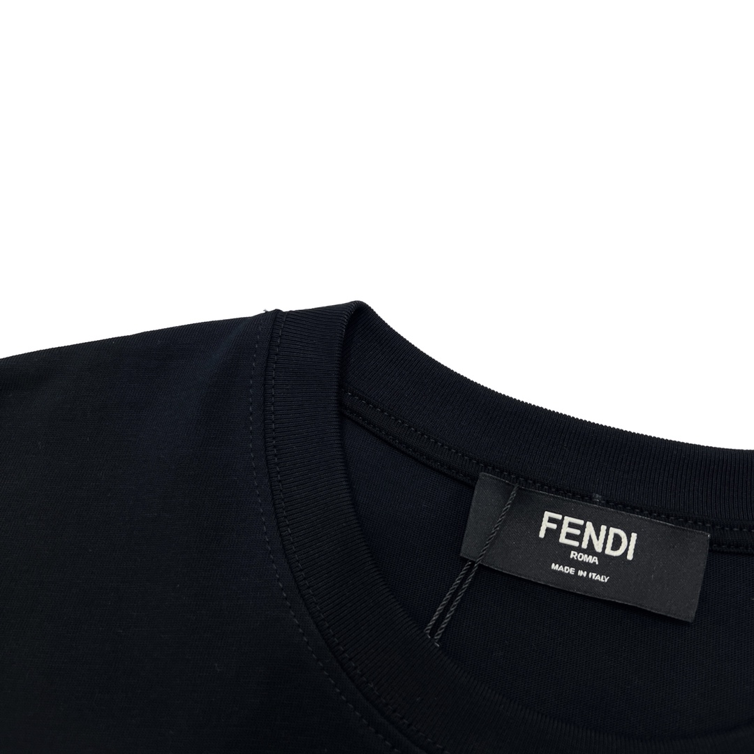 160 Fendi/芬迪 23ss 胸前双F大logo刺绣短袖T恤