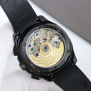 Patek Philippe Aquanaut 5968A-001 detail 8