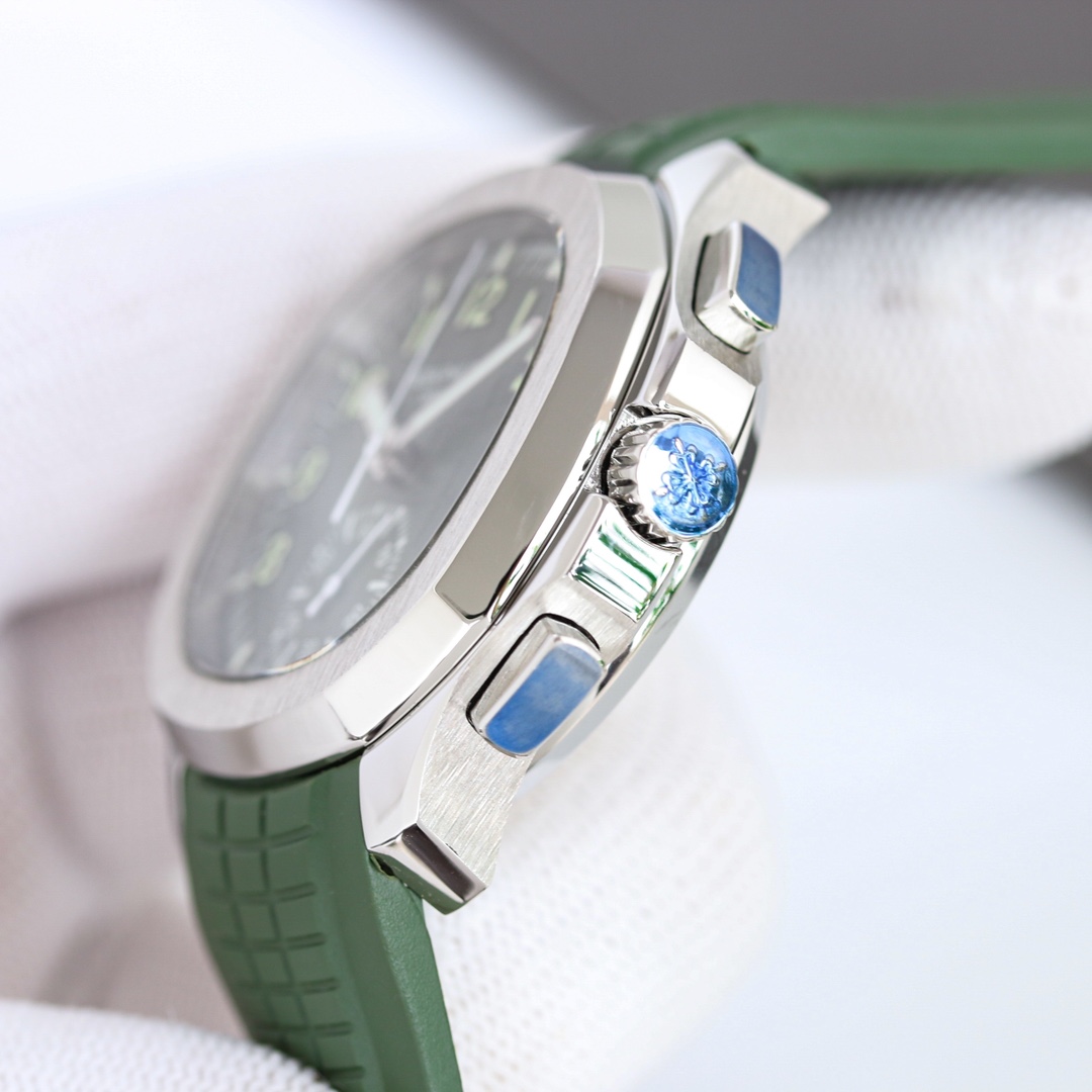 Patek Philippe Aquanaut Chronograph 5968A-001 detail 6
