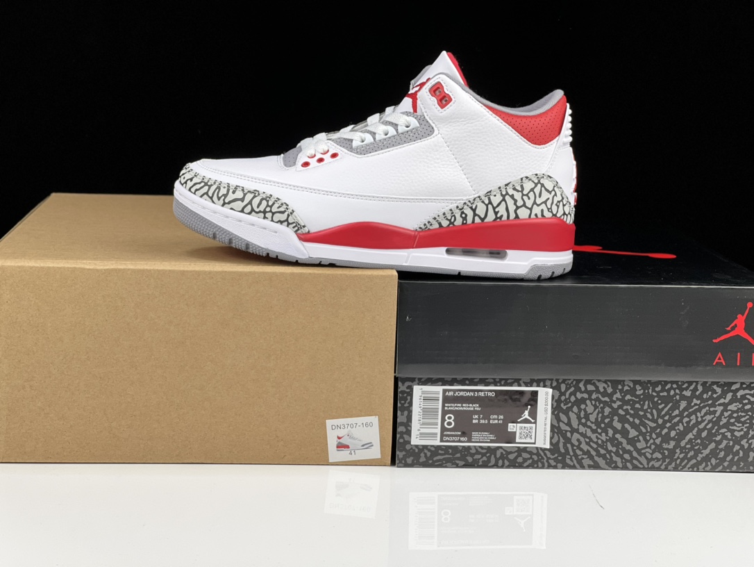 AJ3白红爆裂纹鞋码40-46总裁G