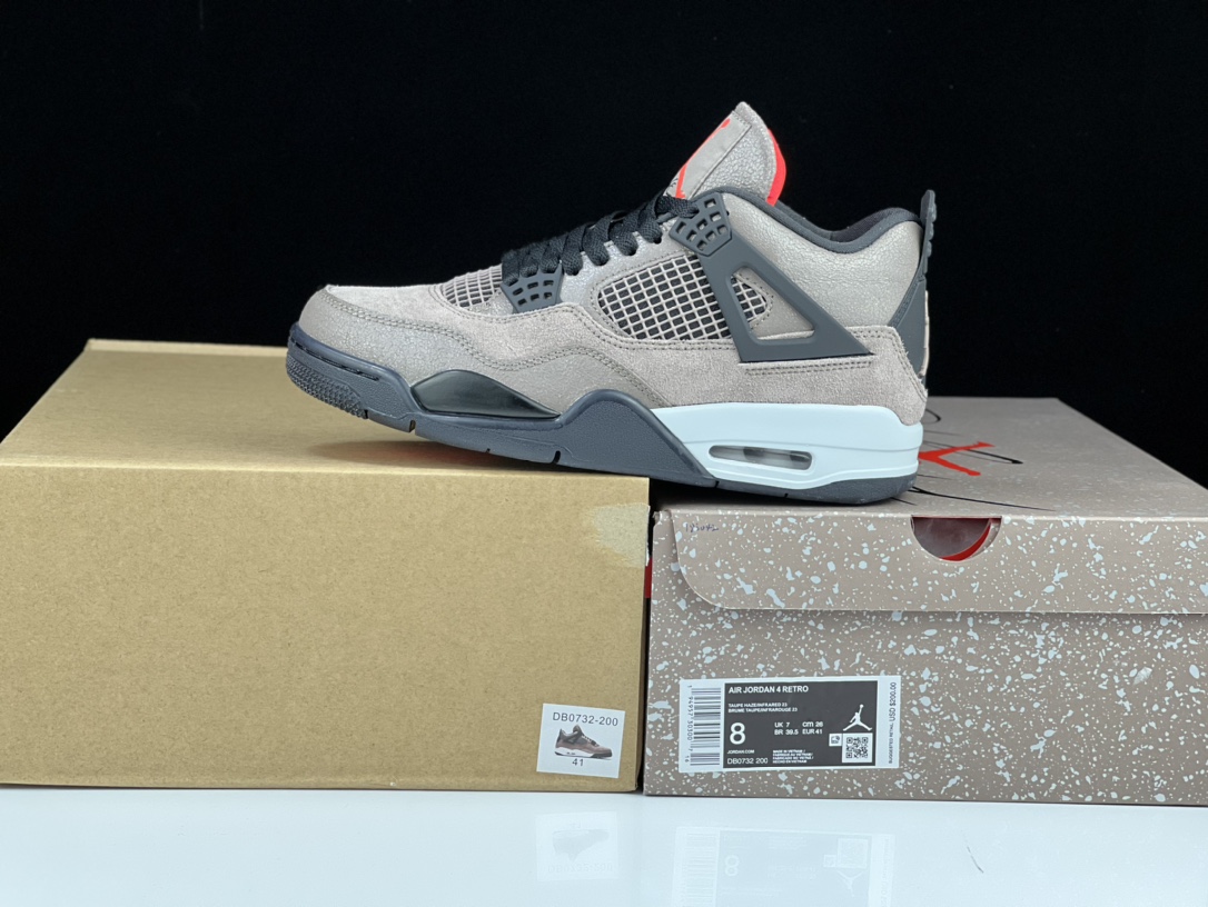 AJ4黑棕摩卡鞋码40-47.5总裁