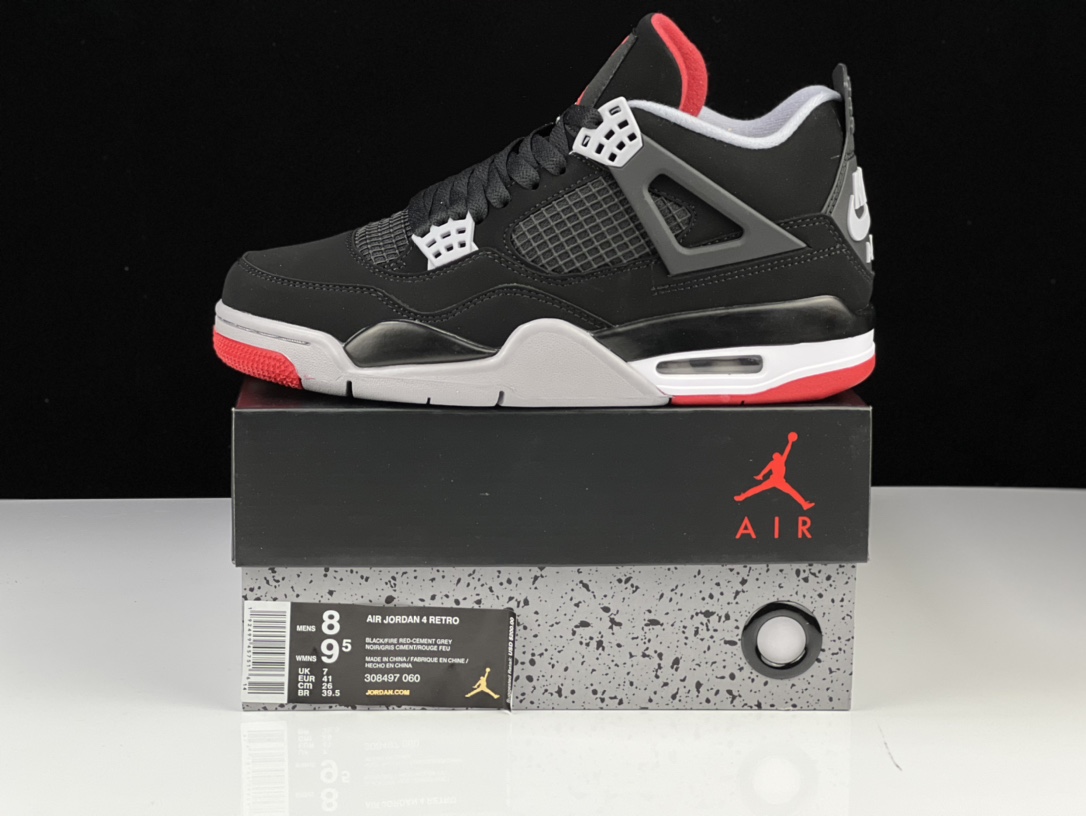 AJ4黑红公牛鞋码40-47.5总裁