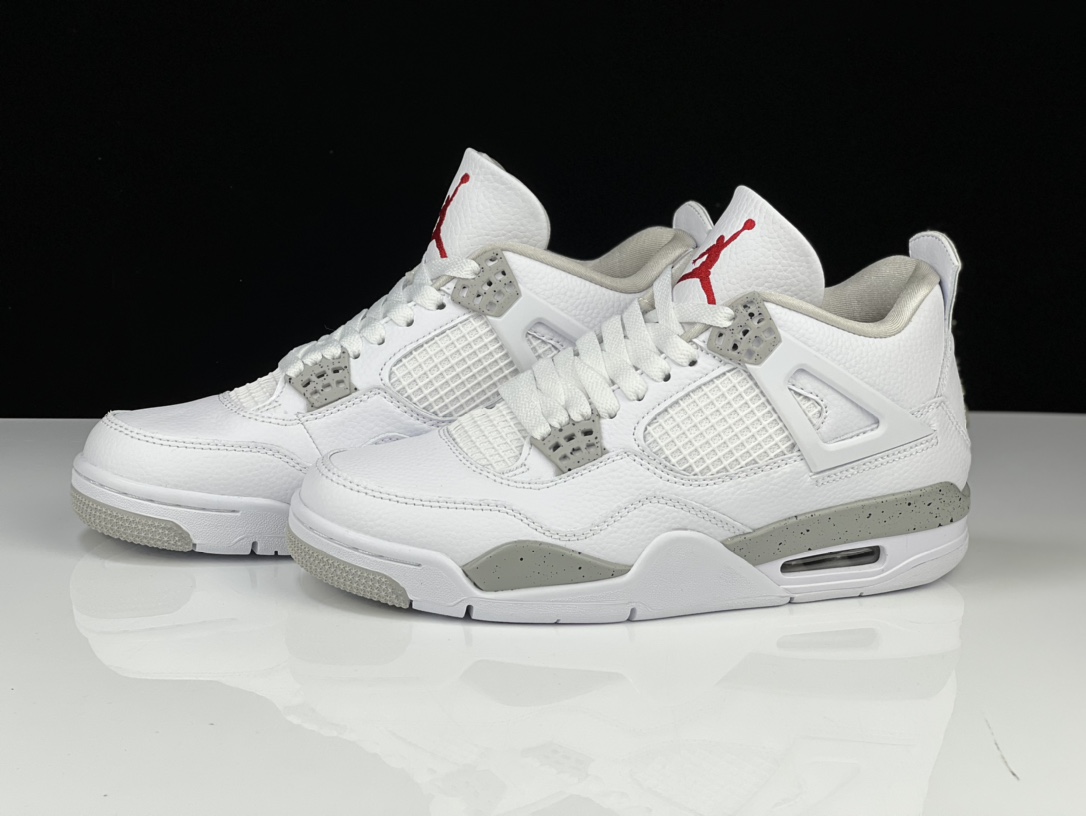 AJ4白奥利奥鞋码40-47.5总裁