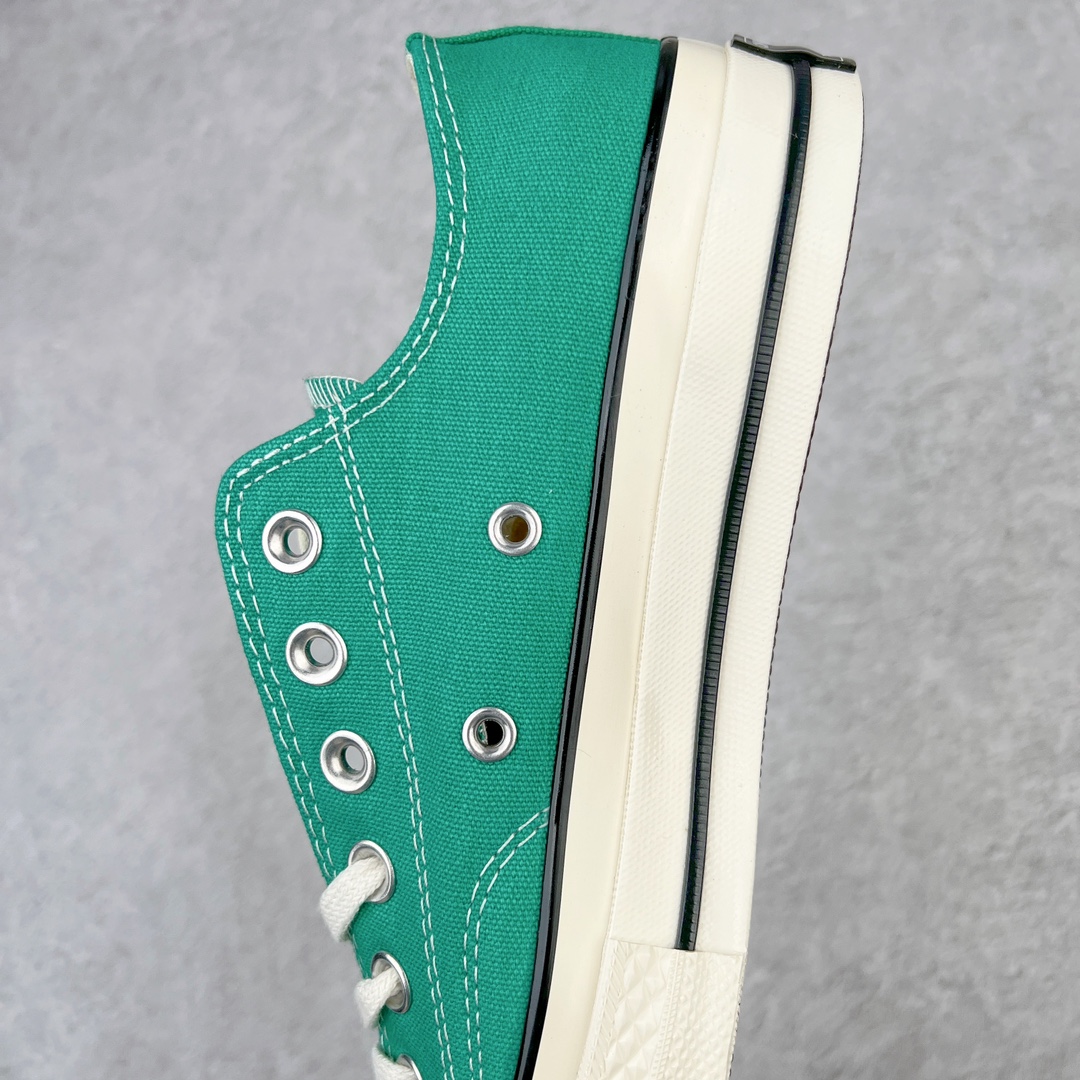 图片[7]-＃越南订单 裸鞋圈专属版本 Converse Chuck All Star 1970S 经典款潮流耐磨帆布鞋 经典永不过时 十年老厂出品 平台正品订单 超稳定的品控清洁度 全套原厂材料配置 原厂硫化工艺 油性扁平尖头 原厂楦头纸板数据 一体化超软蓝底加持 超软EVA鞋垫 后掌灰色缓震胶 脚感一比一还原 耐磨橡胶大底 越南产内外标 原盒黑色吊牌 超高清洁度 随意冲正 如有更好白送 偏大一码 尺码：35 36 36.5 37 37.5 38 39 39.5 40 41 41.5 42 42.5 43 44-选品中心