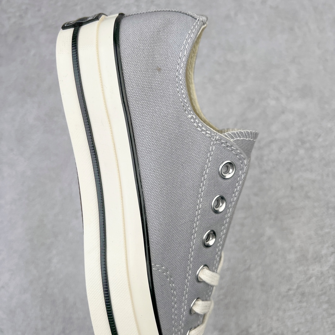 图片[6]-＃越南订单 裸鞋圈专属版本 Converse Chuck All Star 1970S 经典款潮流耐磨帆布鞋 经典永不过时 十年老厂出品 平台正品订单 超稳定的品控清洁度 全套原厂材料配置 原厂硫化工艺 油性扁平尖头 原厂楦头纸板数据 一体化超软蓝底加持 超软EVA鞋垫 后掌灰色缓震胶 脚感一比一还原 耐磨橡胶大底 越南产内外标 原盒黑色吊牌 超高清洁度 随意冲正 如有更好白送 偏大一码 尺码：35 36 36.5 37 37.5 38 39 39.5 40 41 41.5 42 42.5 43 44-选品中心