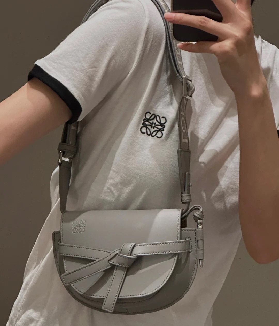 NO:343054,Luojia Gate pearlescent gray, high-end and new colors, Gate saddle bag, loewe19860909罗家Gate珠光灰 高级感满满新色,Gate马鞍包,loewe,Bag