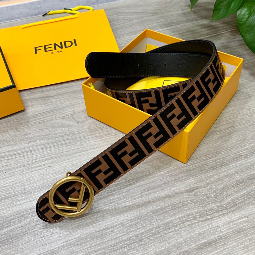 FENDl/芬迪专柜同款宽40MM标志造型宽皮带钉扣式带扣棕色小牛皮制成印有浮雕手绘黑色与棕色FF图案镀