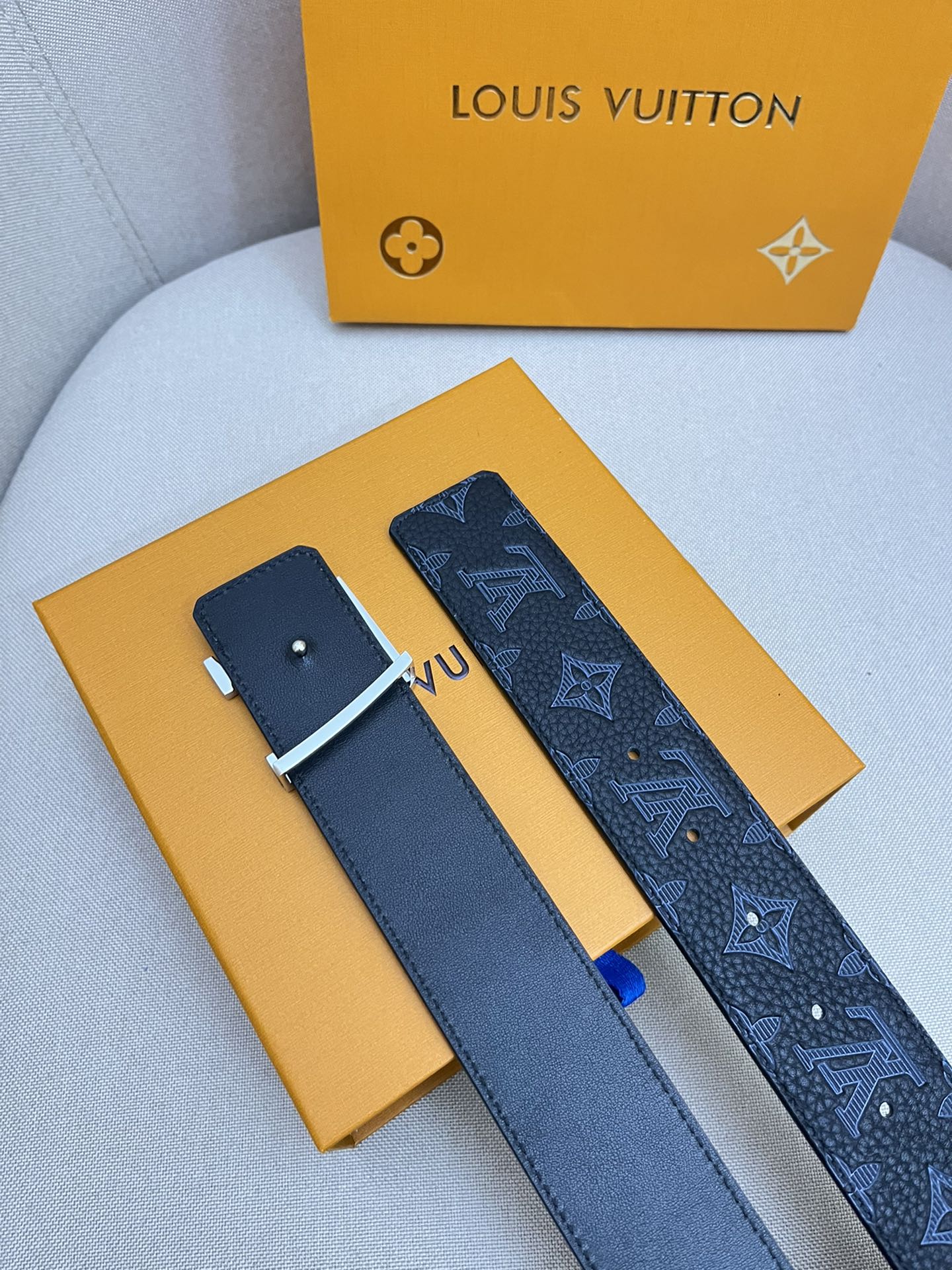 品牌LV路易威登！原单皮带腰带单面使